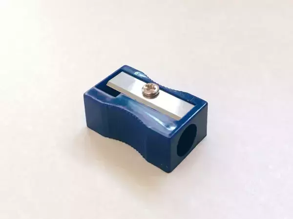 『余ったストロー』を鉛筆削りへ？　できたモノに「その手があったか！」【収納4選】