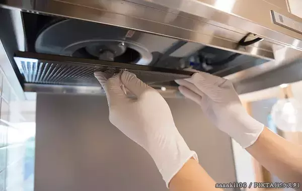 レンジフード、掃除する目安は？　ニオイが気になる時のお手入れ方法