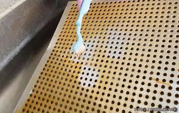 レンジフード、掃除する目安は？　ニオイが気になる時のお手入れ方法