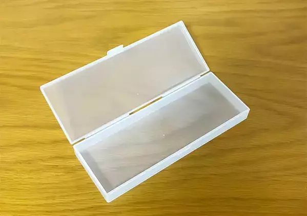 100均で買った半透明ケース　思わぬ活用法に「キッチンで助かる」「出かける時も便利」【3選】