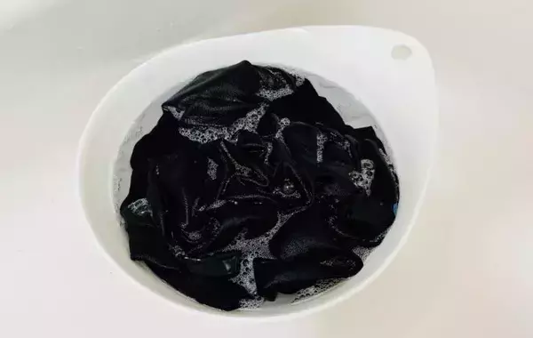 防虫剤は服の上、除湿剤は…？　プロが教える『しまい洗い』と衣替えの方法