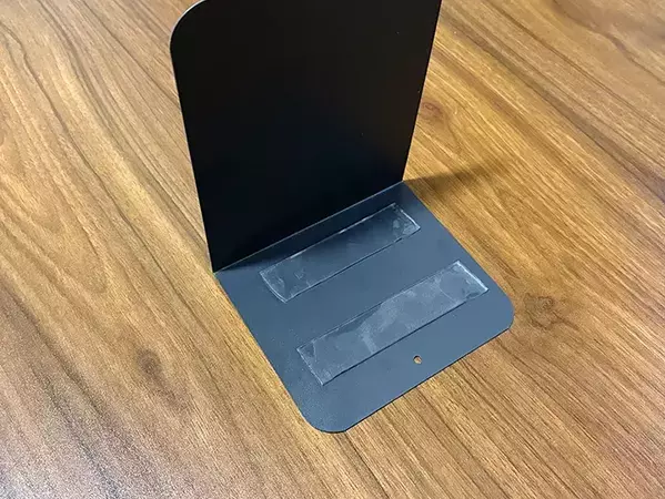 玄関にオシャレ収納が『3分』で完成　100均グッズの簡単DIYが「便利で感動！」
