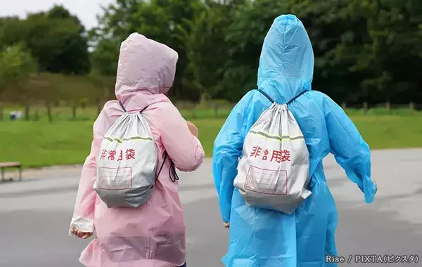 知っているだけで全然違う！　運転中、大雨で道路が川のようになった時は？