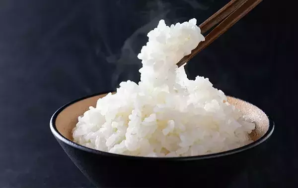 『新米7：古米3』を目安に炊飯　さらにおいしく炊くためのコツをプロに聞いた
