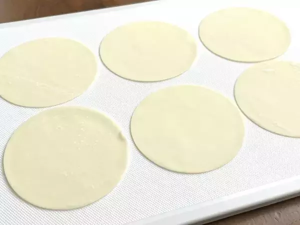 ピーマンに『餃子の皮』をかぶせたら…　できたおかずに「パリパリで美味！」【アレンジ4選】