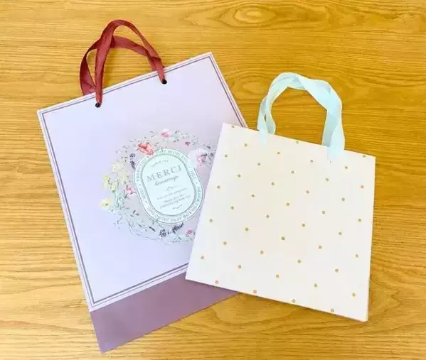 棚で眠った紙袋をハサミで半分に！　二重に重ねる工夫に「目からウロコ！」