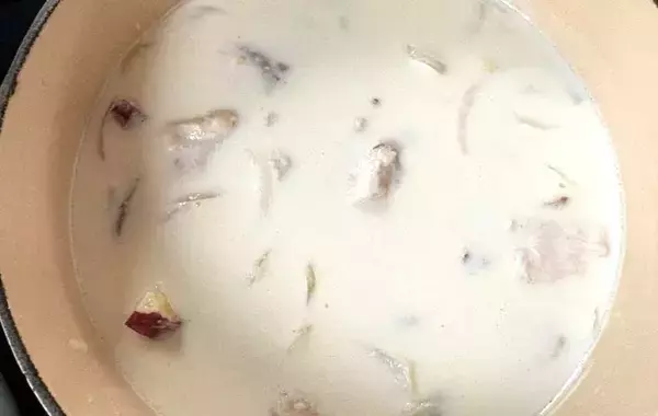 サツマイモと鶏むね肉をカットして…　できた一品に「クリーミーでほっこり甘い」