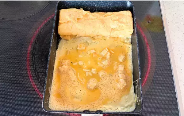 卵液に刻んで入れてみて！　味つけいらずの玉子焼きに「噛むほど旨みが広がる」