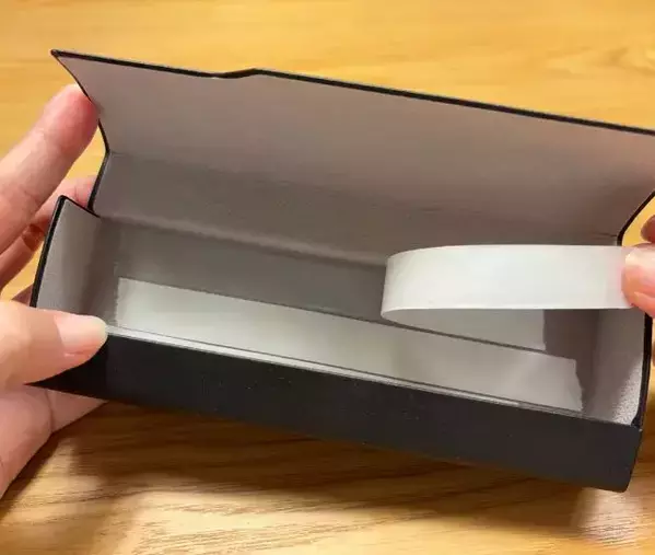 使わない『メガネケース』捨てないで！　内側に『棒』を敷き詰めたら有能すぎ