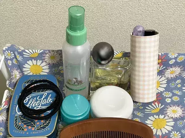 トイレットペーパーの芯に『折り紙』を巻くと？　0円でできる「おしゃれな収納グッズ」が便利