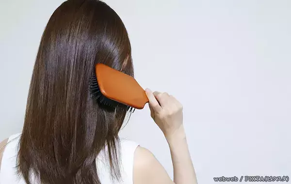 その洗い方、逆効果かも？　ヘアブラシメーカーに聞くブラシの『NG習慣』とは