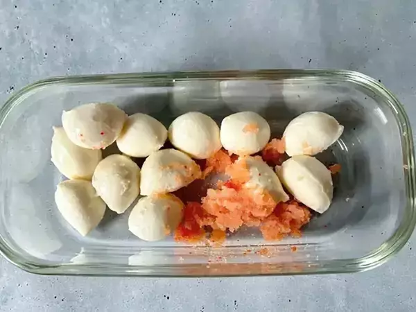 モッツァレラに『1本分』和えるだけ　すぐできる一品に「もっと食べたくなる！」