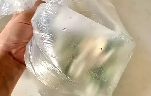 マイタケに『大さじ2杯』をまぶして…カリッと食感に「箸が止まらない！」