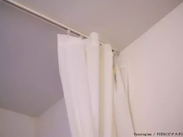 ユニットバスのシャワーカーテン、入浴後はどうするべき？　ホテルが「嬉しい」と感じる行動は