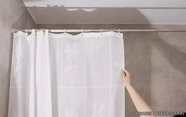 ユニットバスのシャワーカーテン、入浴後はどうするべき？　ホテルが「嬉しい」と感じる行動は