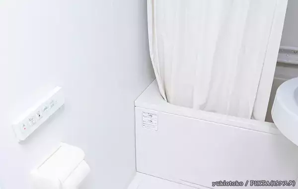 ユニットバスのシャワーカーテン、入浴後はどうするべき？　ホテルが「嬉しい」と感じる行動は
