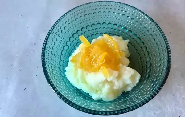 ヨーグルトに『大さじ1杯』入れてみて　レンチン2分の『もち』が「新食感でおいしい」