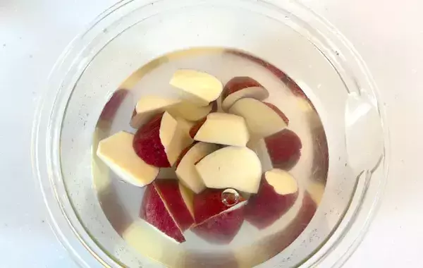 マヨネーズを『大さじ1杯』入れてみて　サツマイモの簡単おやつに「もっと食べたい！」