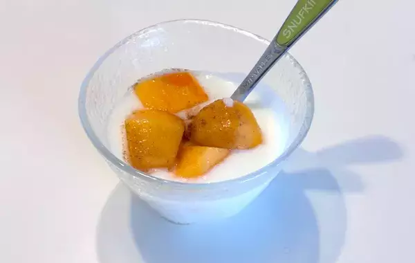 皮をむいた柿に『適量』かけて　一手間で「贅沢な味わいに」「おもてなしにも」