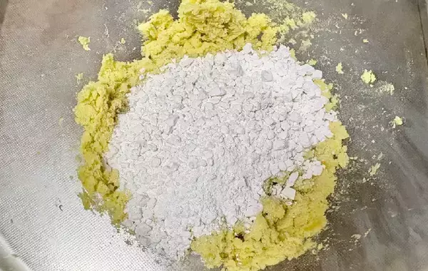 サツマイモに『100g』混ぜて…簡単おやつに7歳息子が大喜び「モチモチでおいしい！」