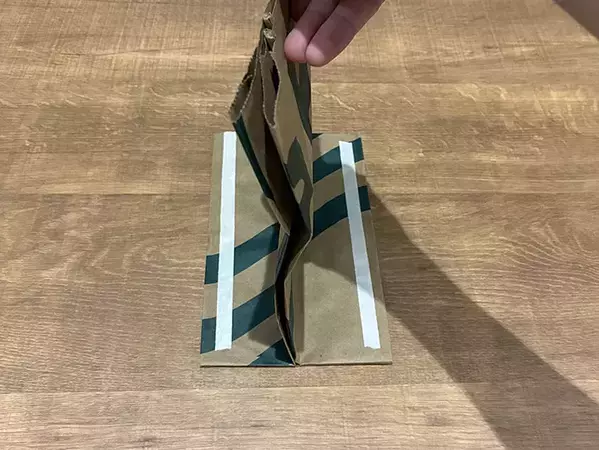 紙袋1枚で『バスケット』を作ると便利！　5分で試せる簡単収納術