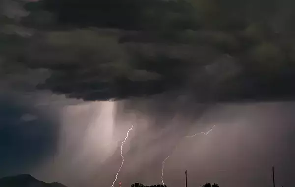 「ただの長雨」か「趣ある秋霖」か　雨の名前を知ると景色が変わる日本語の豊かさ