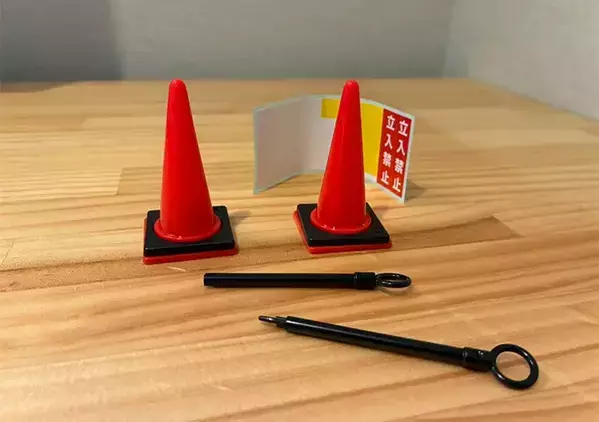 100均で見つけた『ミニ三角コーン』が万能　料理の前に置くとコミュニケーションツールに！