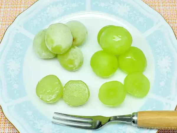 買ってすぐ食べないブドウ、冷蔵と冷凍どっちがいい？　意外と知らない「保存時の注意点」