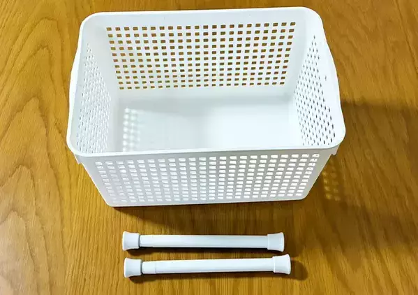 『短いつっぱり棒』はバスケットに使うのが正解　かゆいところに手が届く収納ライフハック
