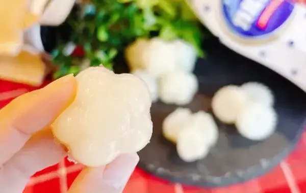 『カルピスの原液』を温めて！　電子レンジで作れる“一口おやつ”
