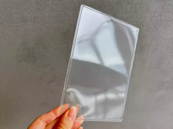 飲食店の『席取り』が不安な時に活躍！　ケース1枚で“使用中カード”を作る方法