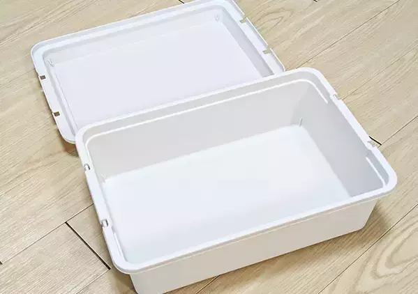 ダイソーの『コンテナボックス』が優秀！　たくさん入れても「何があるかひと目で分かる」