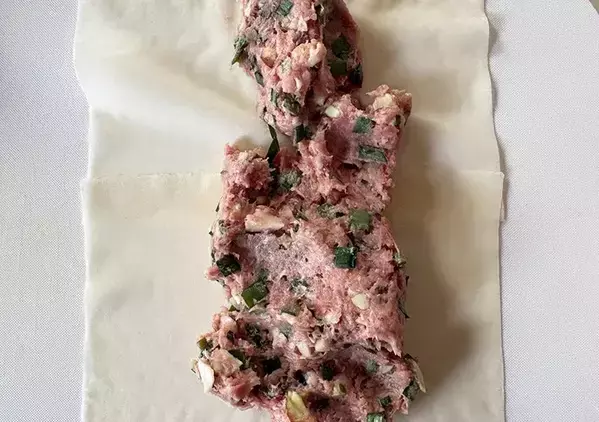 「餃子の皮を使わない」　30分短縮する作り方に「ラクでおいしい」「こっちのほうが好き」