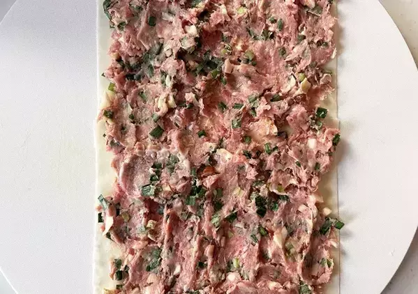 「餃子の皮を使わない」　30分短縮する作り方に「ラクでおいしい」「こっちのほうが好き」