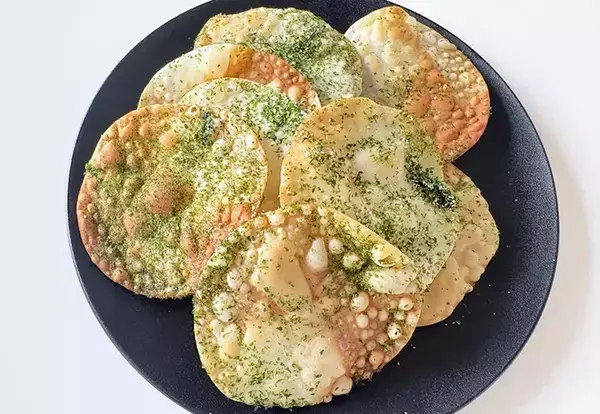 「ポテトチップスよりおいしい」と子供に大好評　5分で作る『餃子の皮チップス』