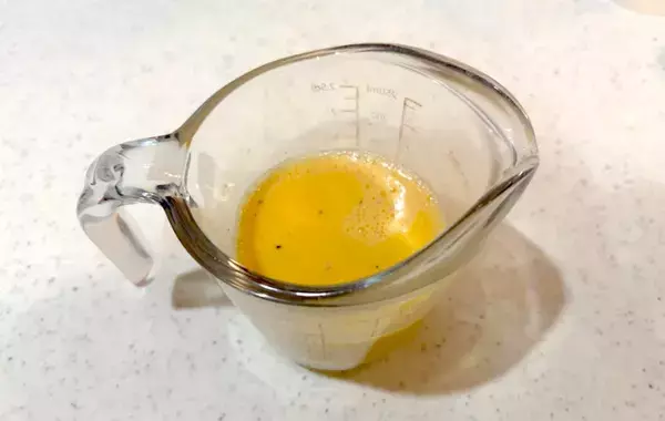 巻く前に『2個』入れてみて　洋風の玉子焼きが「トロトロで最高」「パンに挟みたい」