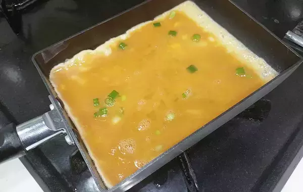 玉子焼きに『大さじ1杯』入れてみて！　醤油と砂糖いらずで「ご飯が進む」