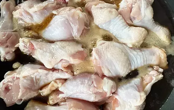味つけ1つで20分煮るだけ　『手羽元のおかず』が夫に好評「さっぱりしてウマい」