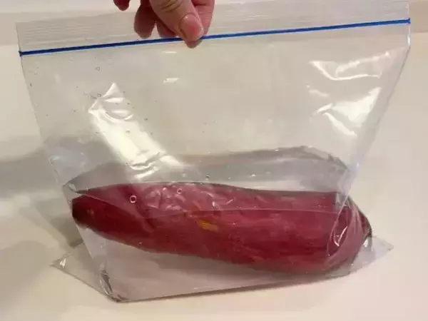 焼く前の『サツマイモ』に一工夫！　ねっとり食感で「やってよかった」