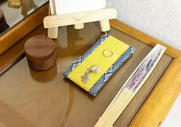 100均の『ミニ畳』をトイレに置くとガラリと変わった　思わぬ使い道に「まるで旅館みたい」【3選】