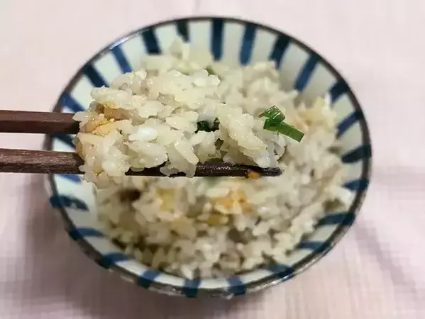 炊き込みご飯に『大さじ2杯』　ピリ辛担々麺風の味つけに「おかわりが止まらない！」