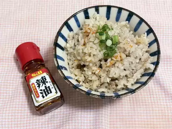 炊き込みご飯に『大さじ2杯』　ピリ辛担々麺風の味つけに「おかわりが止まらない！」