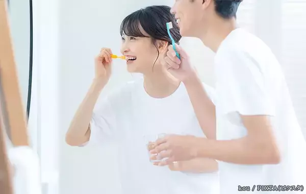 歯みがきの前に歯ブラシ濡らしてる？　『NG』といわれる理由を歯科医に聞いた