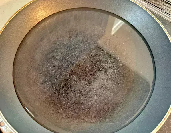 余った餃子の皮をゆでて… 5分で作れる『おやつ』が「モチモチでおいしい！」