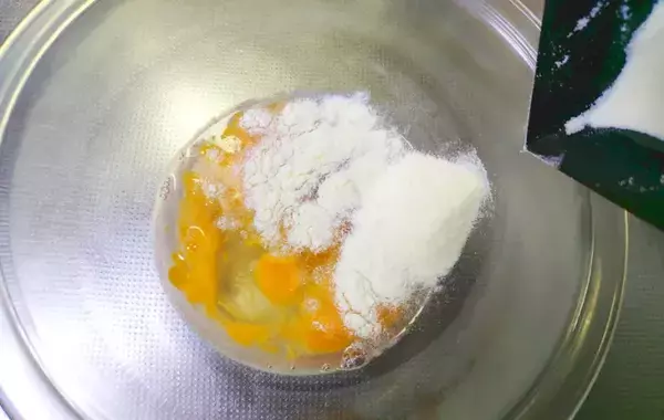 卵液に『大さじ2杯』混ぜると「フワフワでおいしい！」　牛乳の代わりに？
