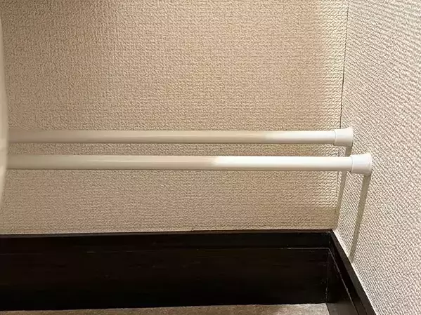 トイレに『シマエナガ柄のブックスタンド』を置くと？　トイレットペーパーを可愛く収納できた