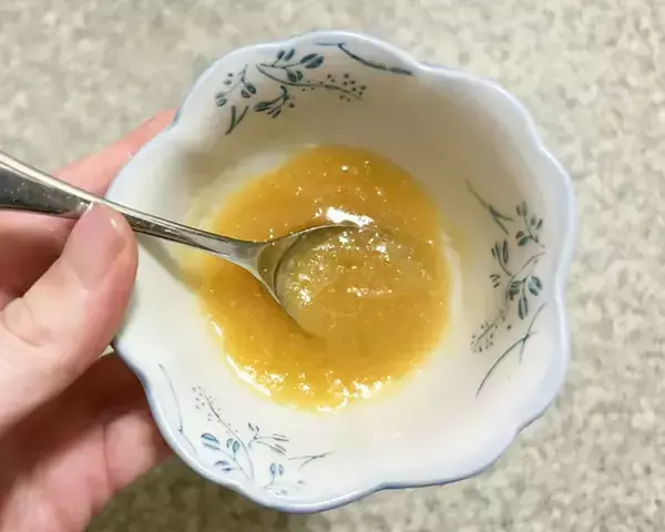 薄切りリンゴを『ミルフィーユ状』に重ねて　食パンにのせて焼いたら「旨味がじゅわっと広がる」