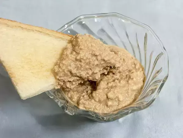豆腐1丁に『小さじ1杯』混ぜてみて！　もったり食感のソースに「そのままでもおいしい！」