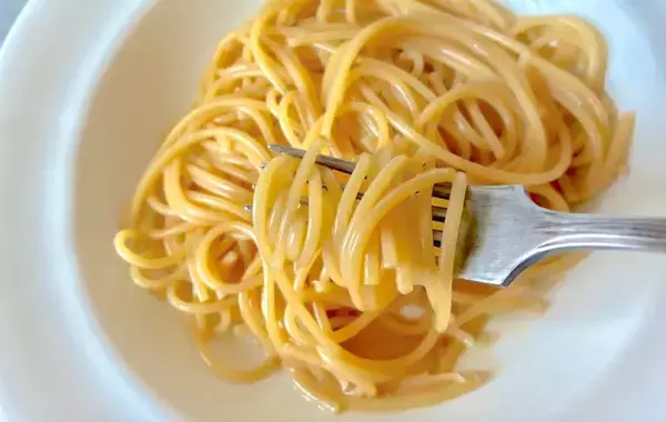 パスタに『1袋』入れてゆでるだけ　だしの旨味で「具なしでもおいしい」「明日も作って」