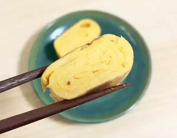 玉子焼きにたっぷり『1袋』入れて！　焼き上がりに「色鮮やか」「優しい甘み」